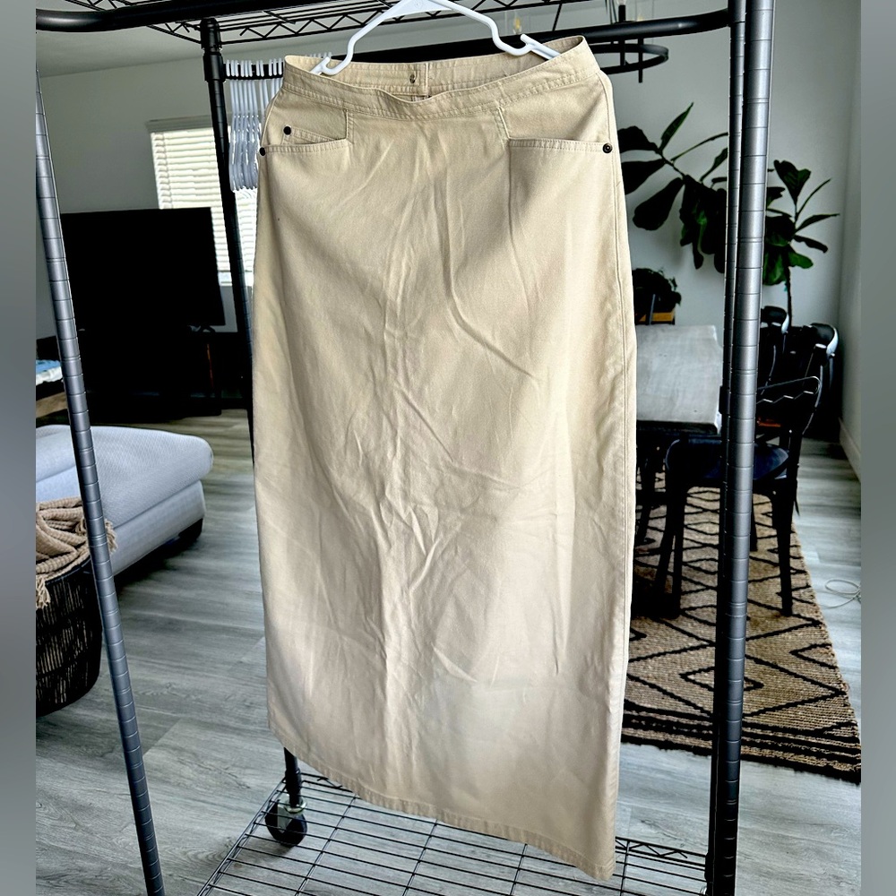 Tan Vintage long skirt